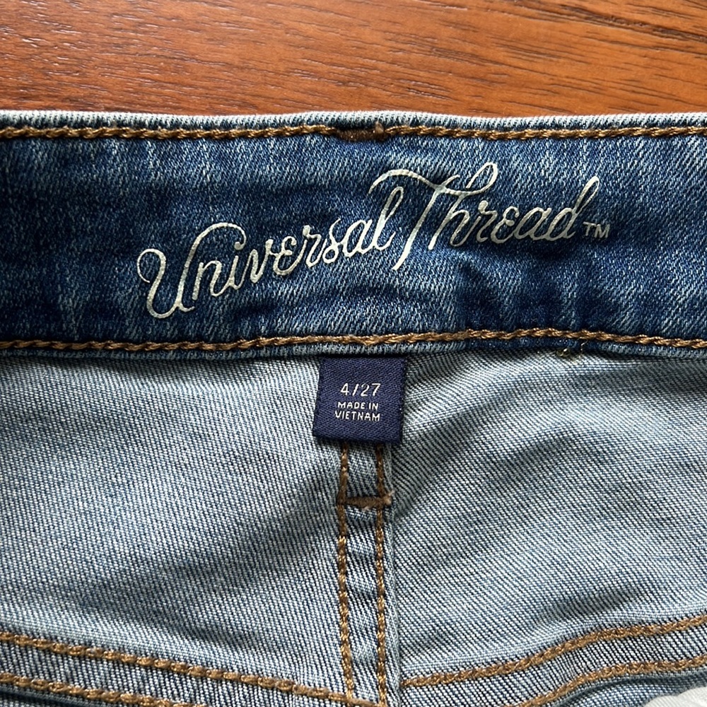 Universal Thread Distressed High Rise Short - Picture 5 of 5